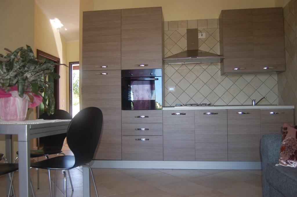 Relax Al Mare Apartment Olbia Room photo